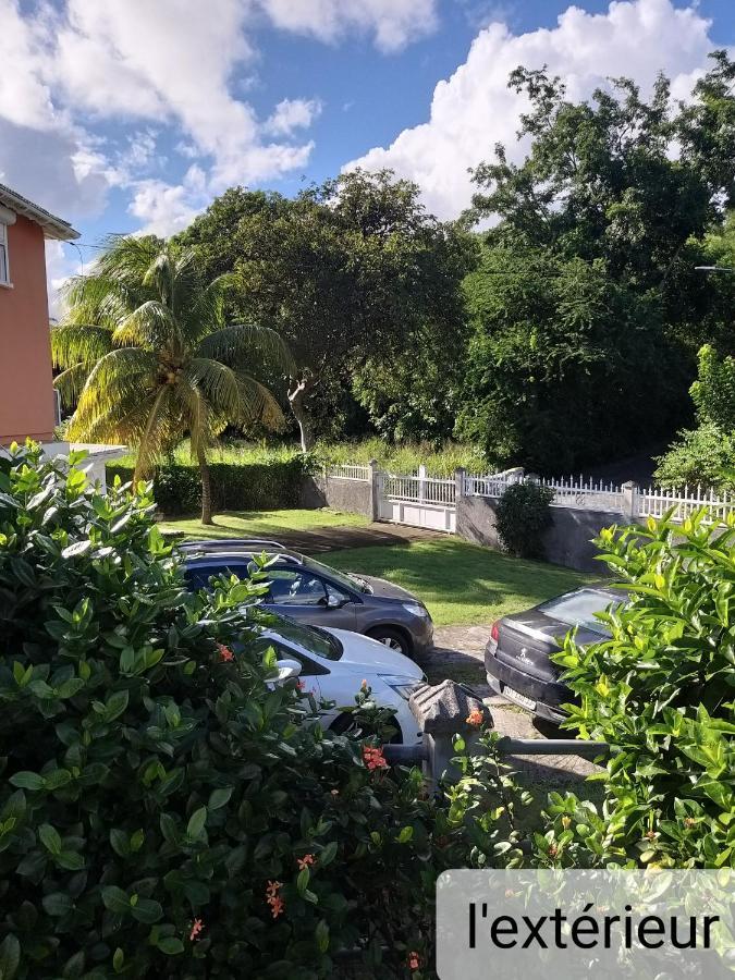 Aquaverde Eco Et Confort- Bas De Villa Avec Jardin Et Parking Le Gosier  Luaran gambar