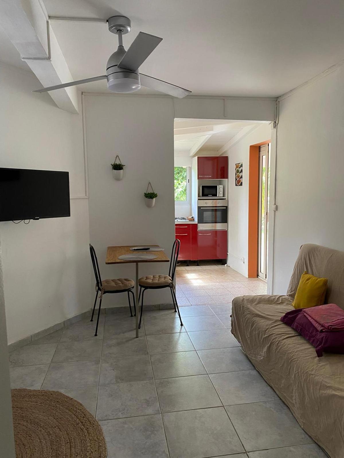 Aquaverde Eco Et Confort- Bas De Villa Avec Jardin Et Parking Le Gosier  Luaran gambar